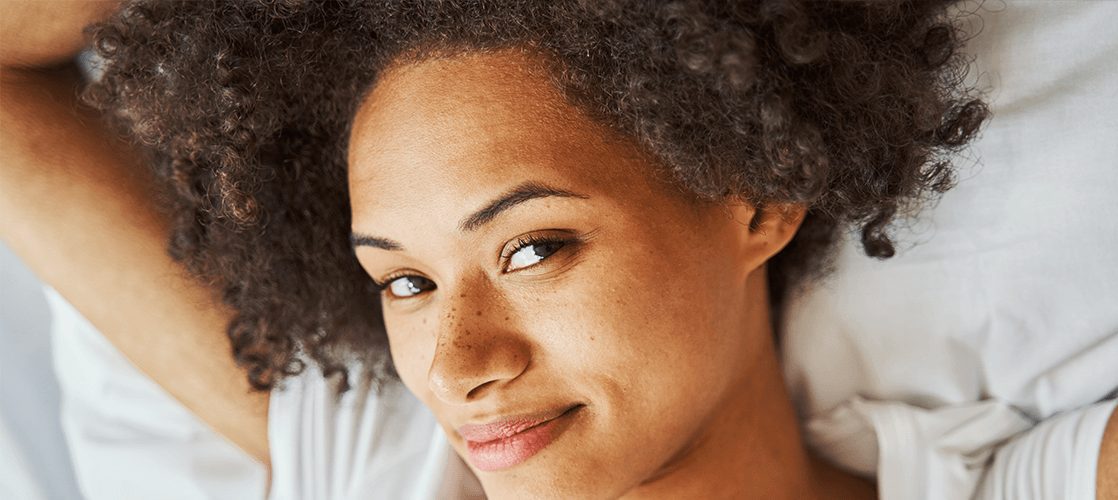 Veja como cuidar de cabelos crespos